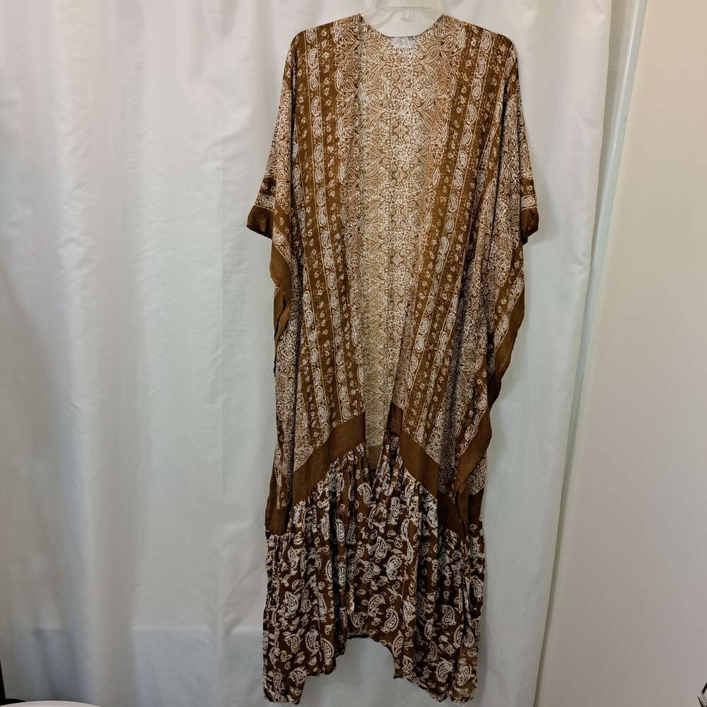 NWT $88 Free People Taupe Bandana Ruffle Paisley Kimono One Size - Picture 3 of 13